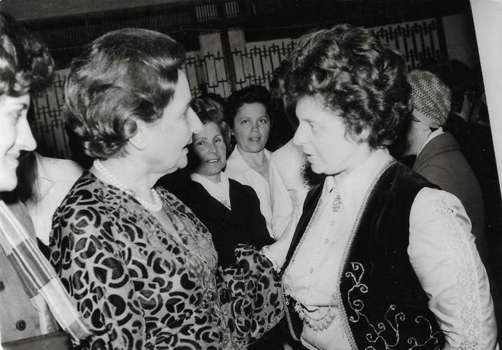 Μια φιλία παντοτινή γεννιέται 1976